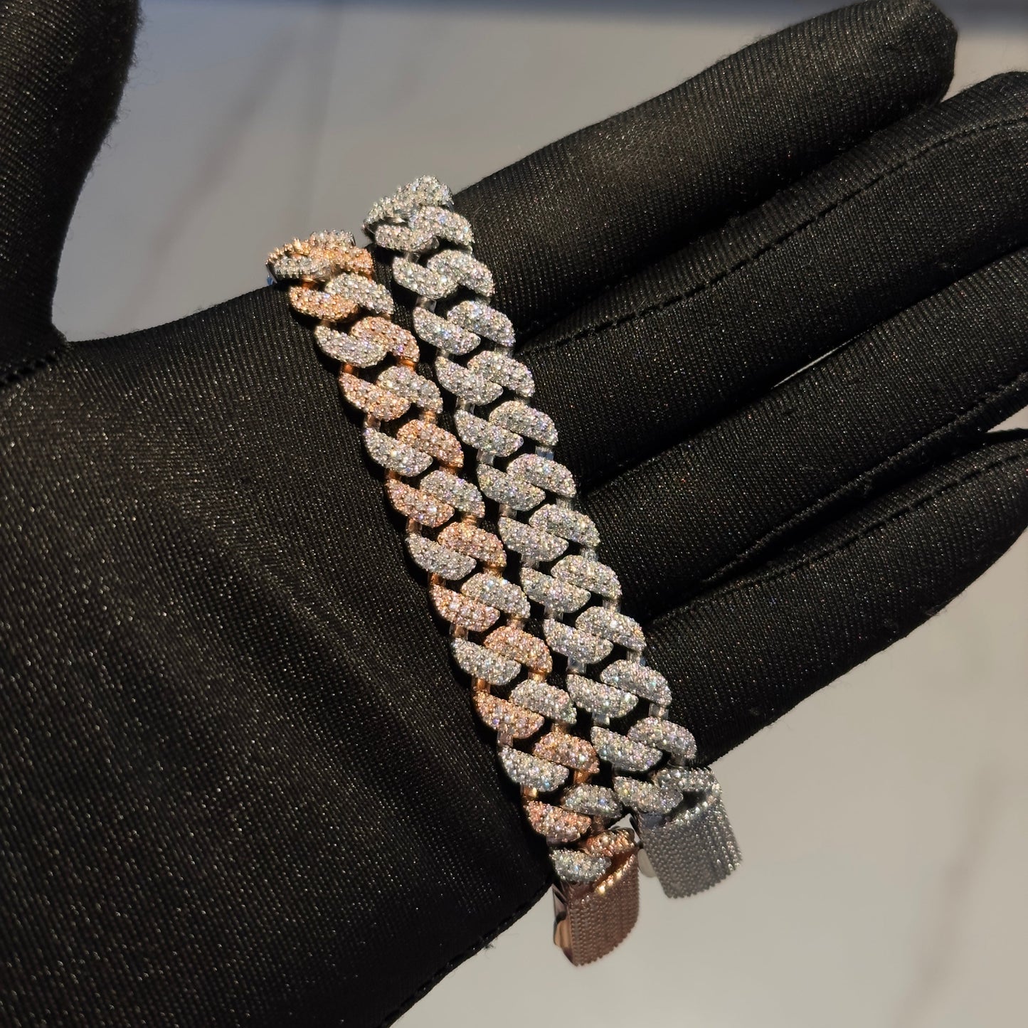 Cuban bracelet halo setting 10mm- Moissanite