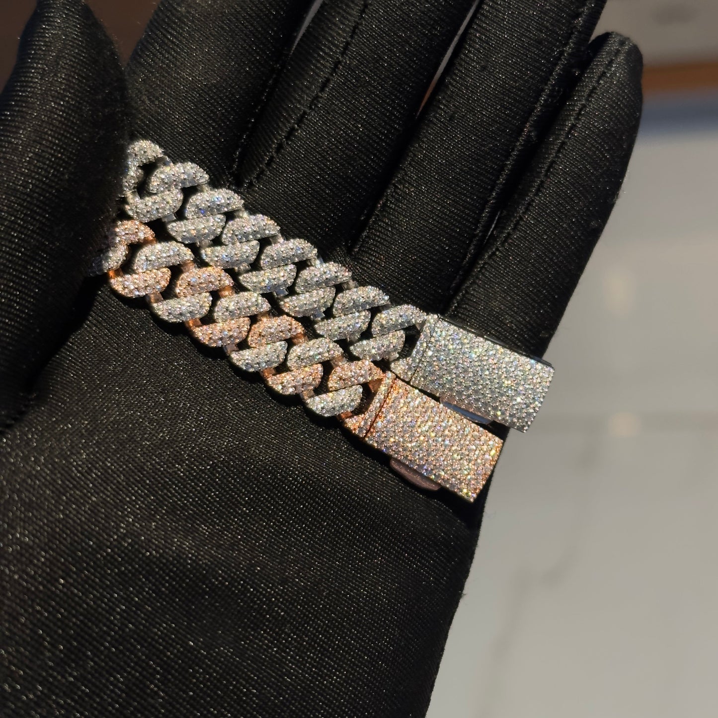 Cuban bracelet halo setting 10mm- Moissanite