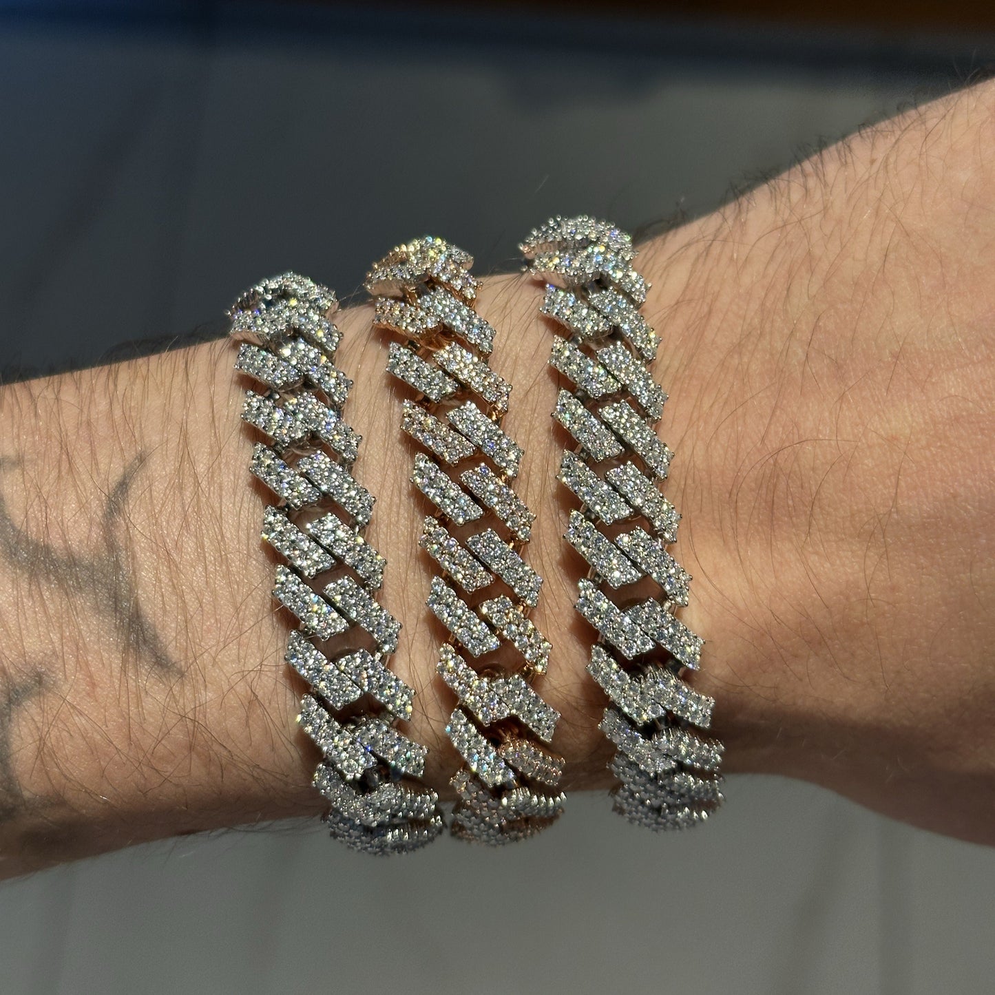 Prong set Cuban bracelet 12mm- Moissanite