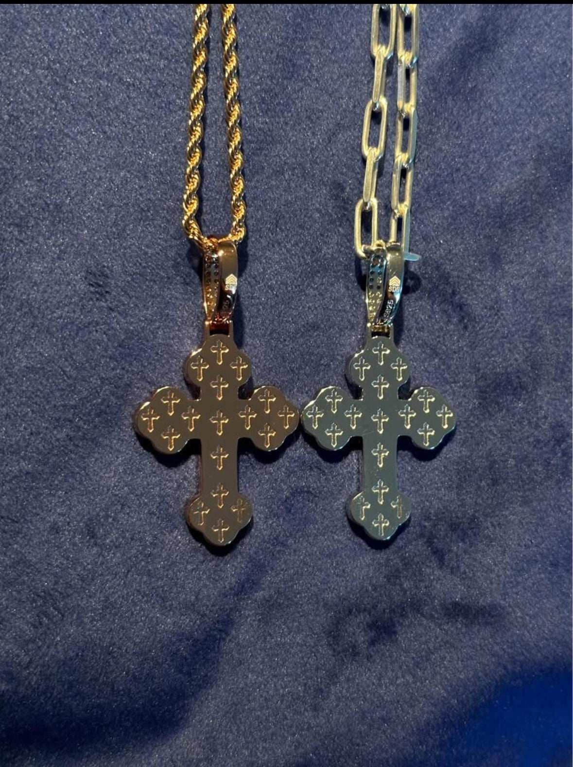 Clover Style Cross Pendant- Moissanite