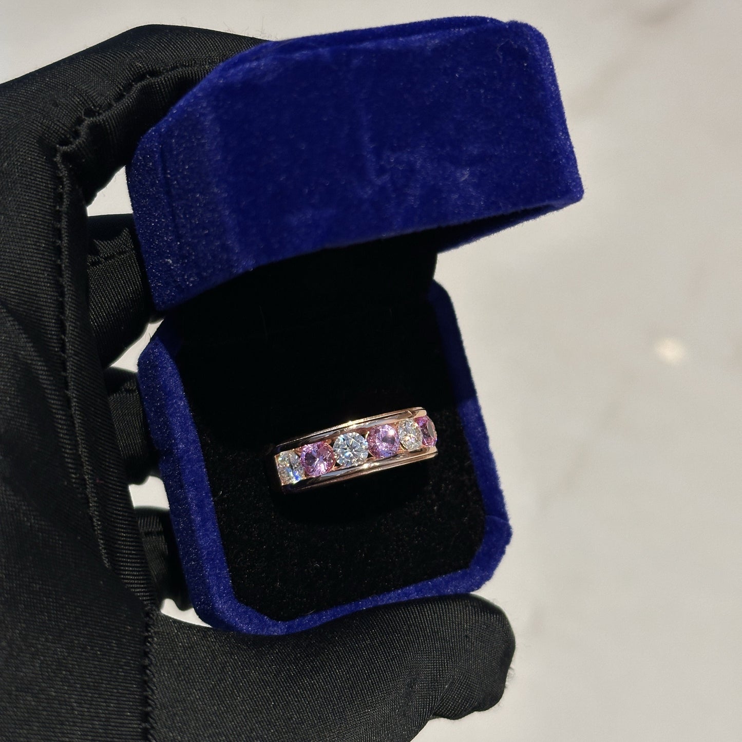 Alternating gemstone rings- Moissanite