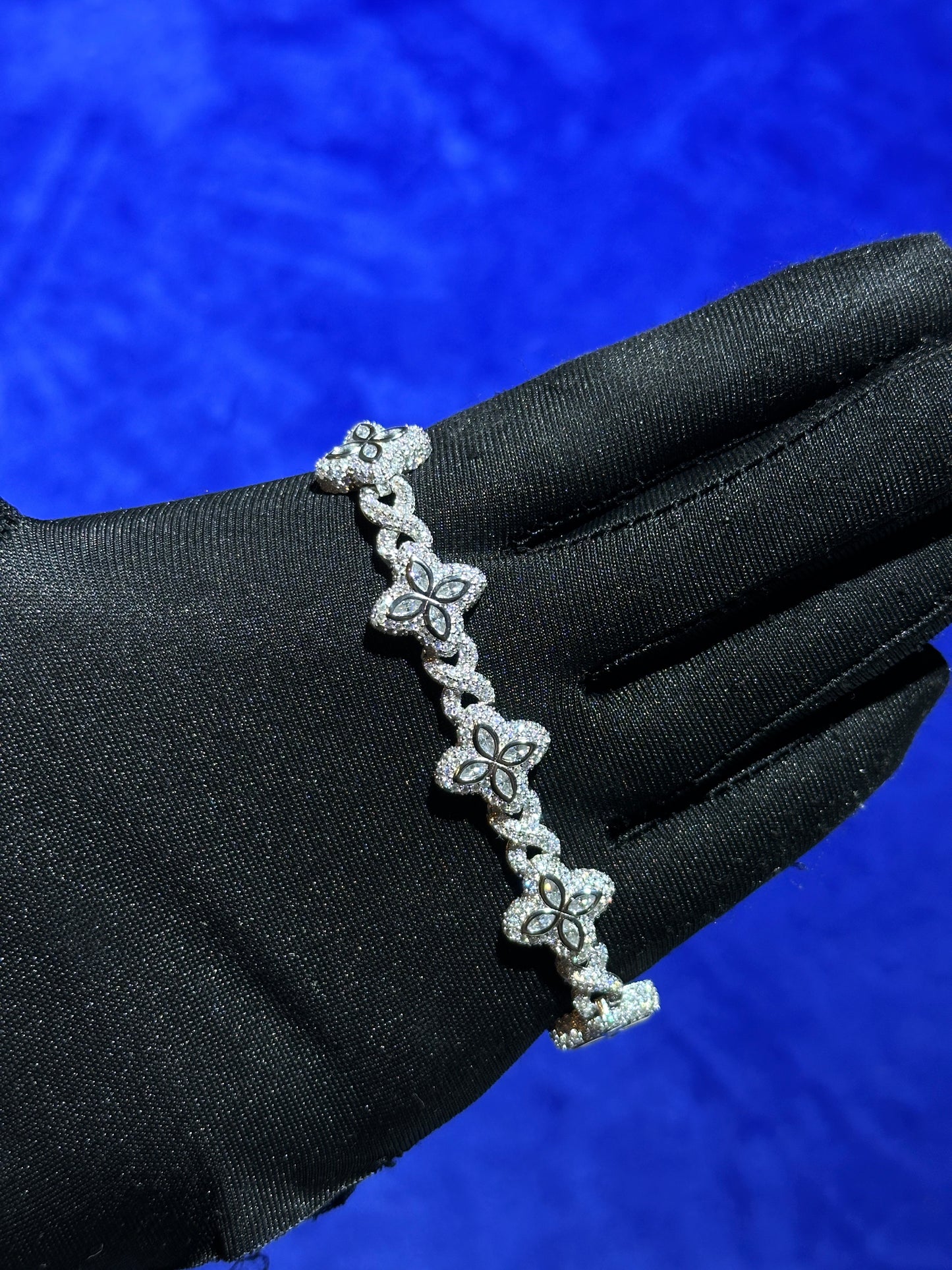 Infinity Clover Bracelet- Moissanite