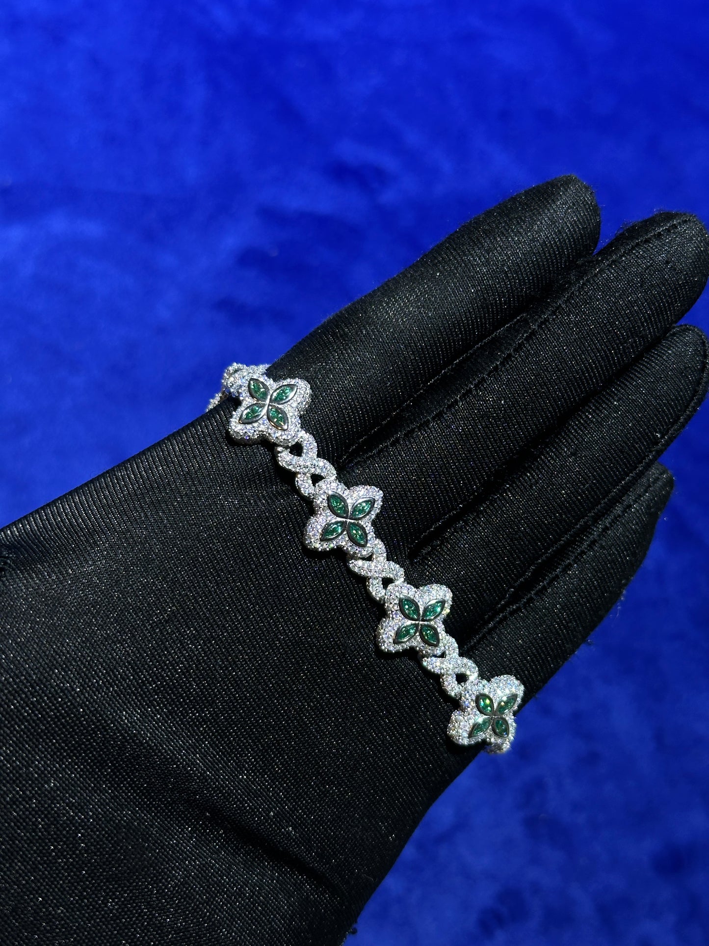 Infinity Clover Bracelet- Moissanite